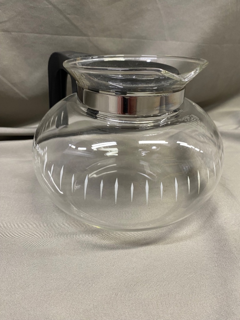 Bunn Easy Pour Commercial Coffee Pot Glass Carafe Replacement 8 Cup - Picture 2 of 6